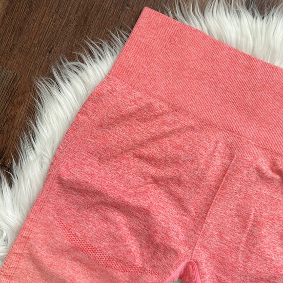 ✨GYMSHARK | Ombré Seamless Leggings | Peach Coral | Size M - Picture 7 of 11
